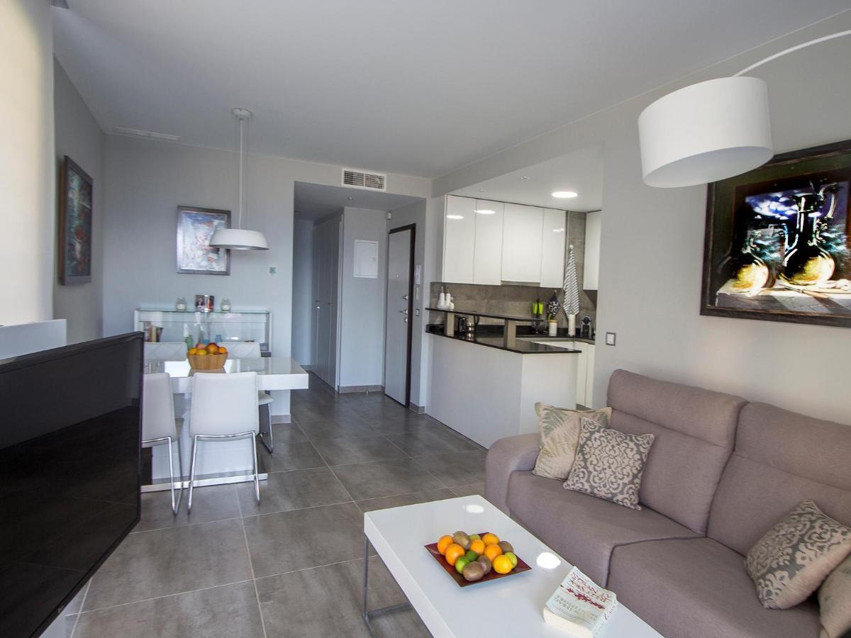 Infinity Luxury Sea View Apartment With Private Garden Arenales del Sol Exterior photo